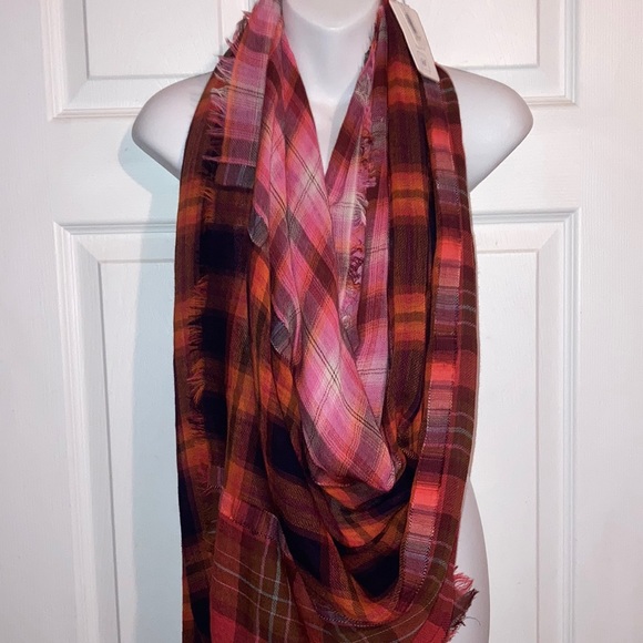 Women’s GAP Pink Plaid Oversized Scarf 78”L x 38”W